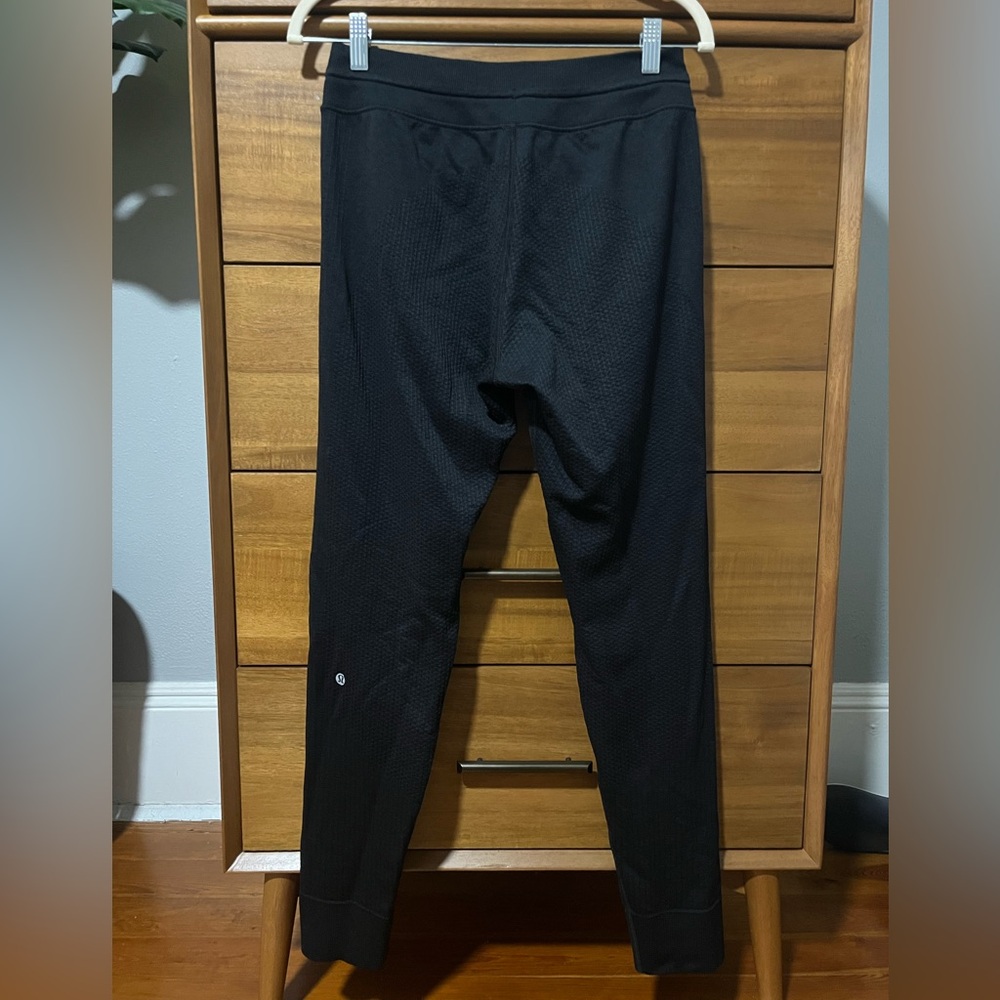 Lululemon Engineered Warmth Jogger - Black - Size 6 - Picture 7 of 9